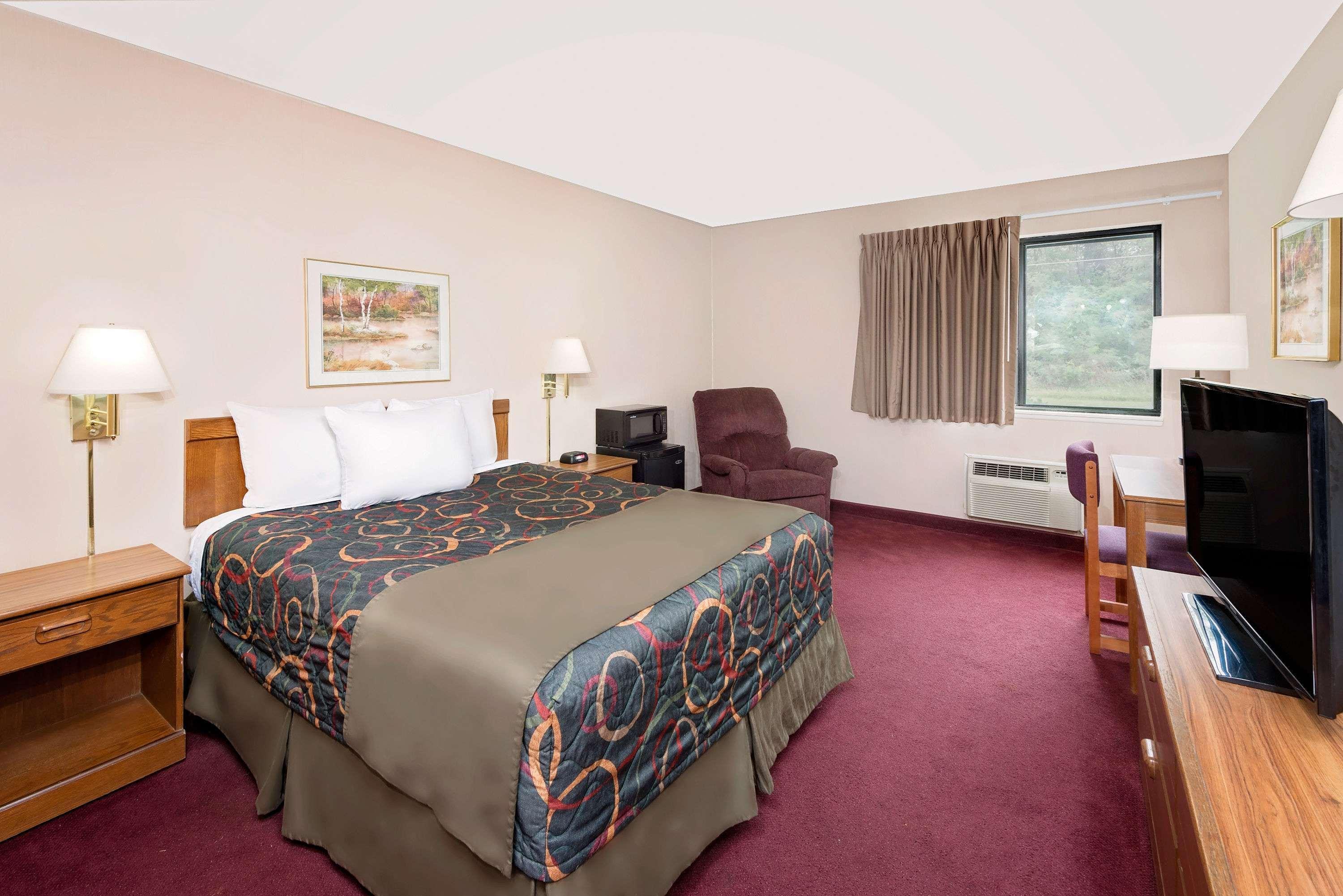 Days Inn By Wyndham Boonville Kültér fotó
